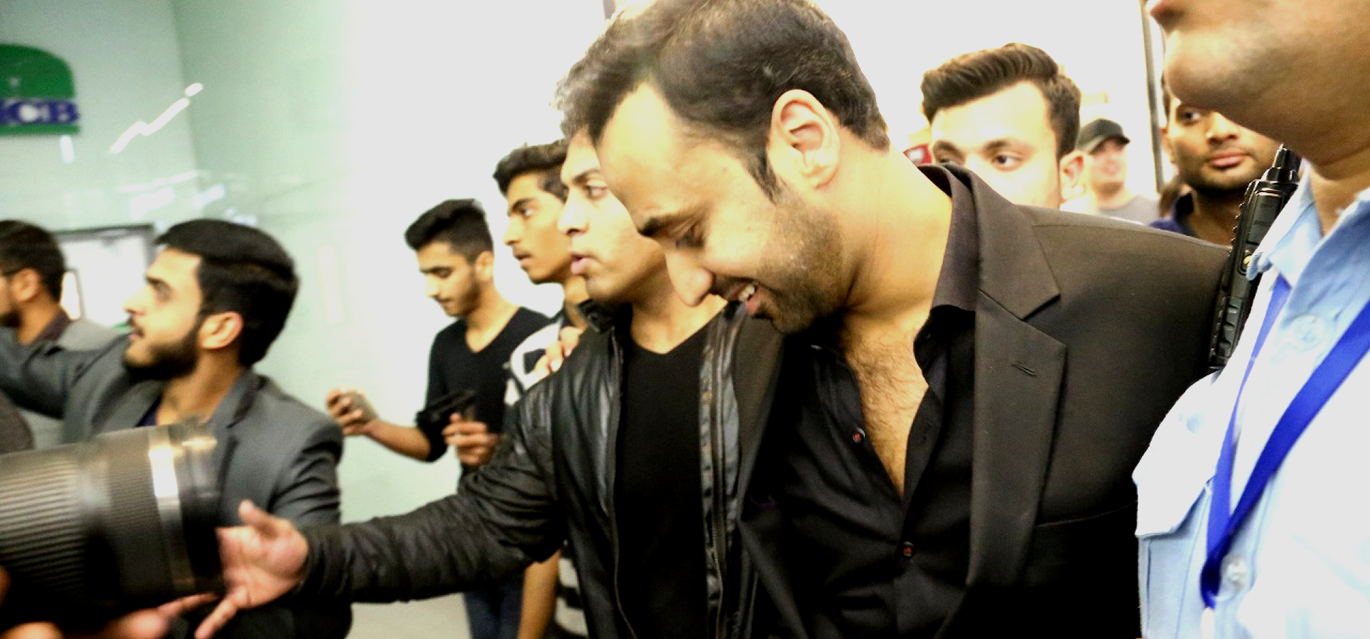 Wasim Badami @ Emporium Mall